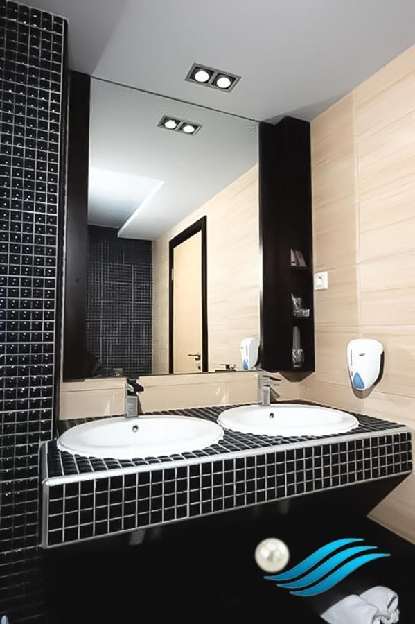 Derventa Biser Hotel מראה חיצוני תמונה